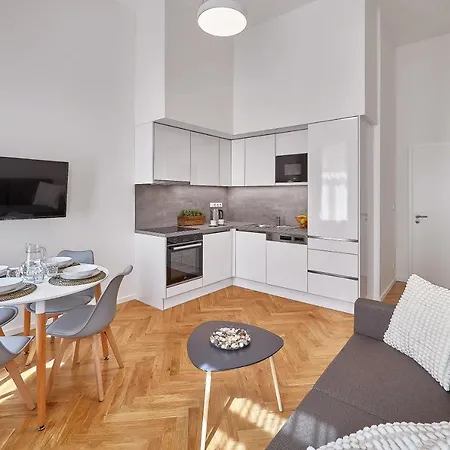 Downtown Suites Rubesova 프라하