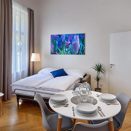 Downtown Suites Rubesova 프라하