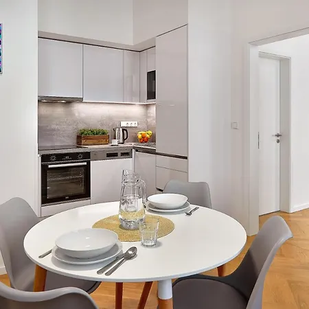 Downtown Rubesova Lejlighedshotel Prag