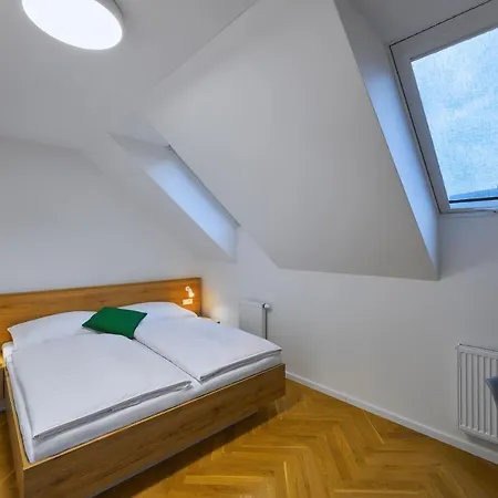 Downtown Rubesova Lejlighedshotel