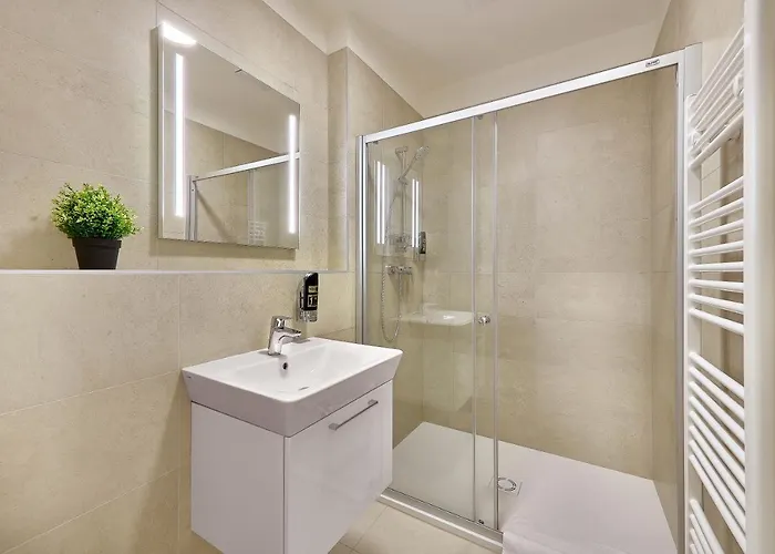 Downtown Rubesova 4*