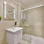Downtown Rubesova 4*