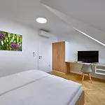 Aparthotel Downtown Rubesova